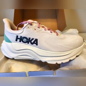 Hoka Arahi 8 Running Sneakers